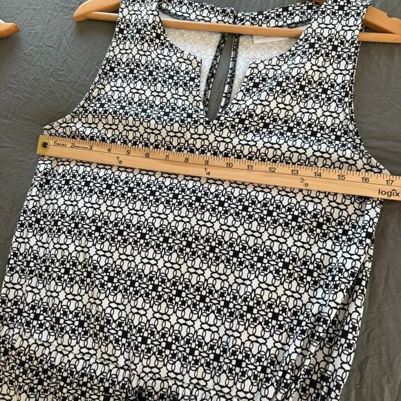 New York & Company Black white Cotton Sleeveless Romper. Size Medium. - Picture 10 of 12